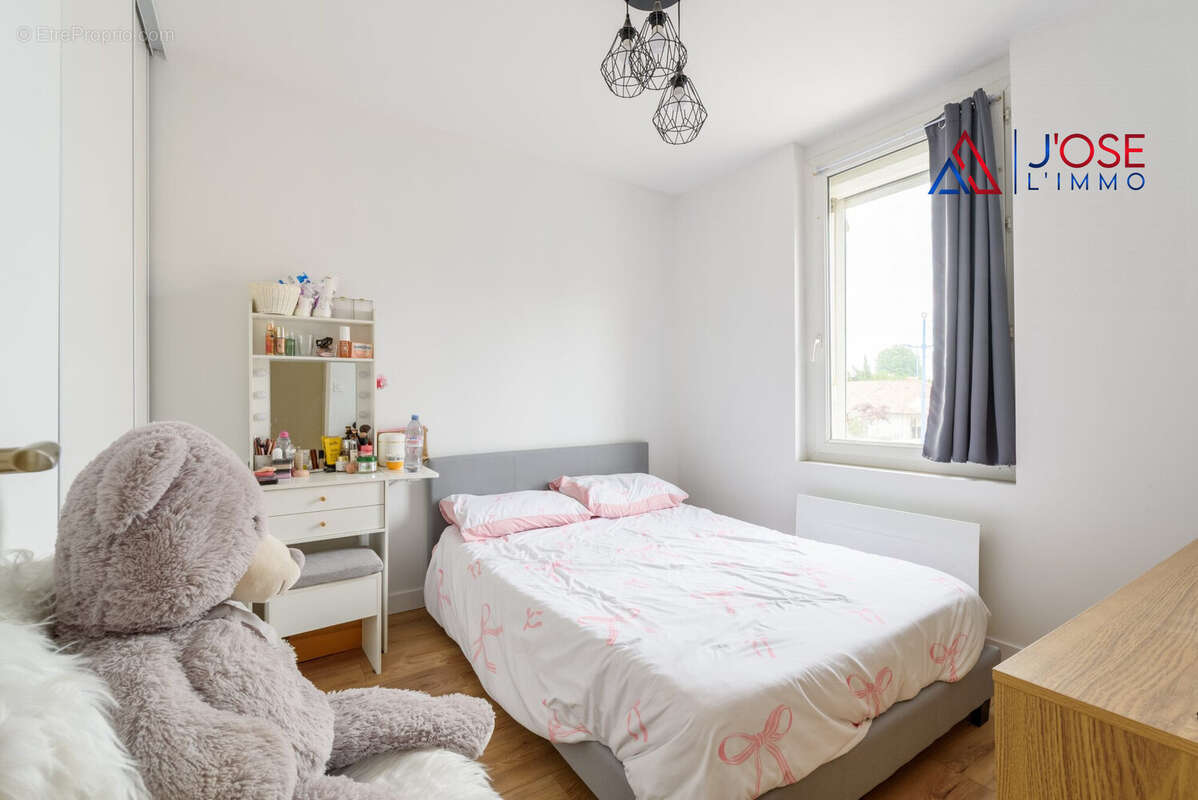 Chambre prête à louer - Appartement à SAINT-DENIS-DE-PILE
