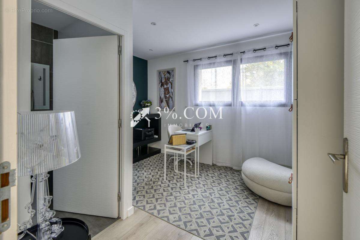 Maison à LA CHAPELLE-SUR-ERDRE