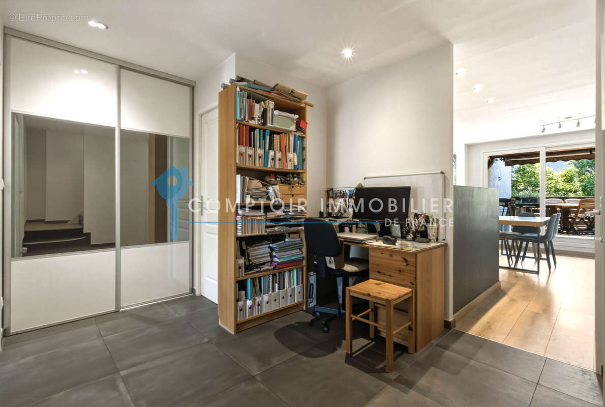 Appartement à SAINT-ISMIER