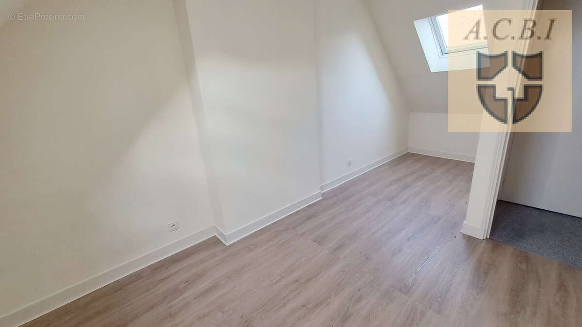 Maison hyper  centre oucques  coeur de ville - photo 8