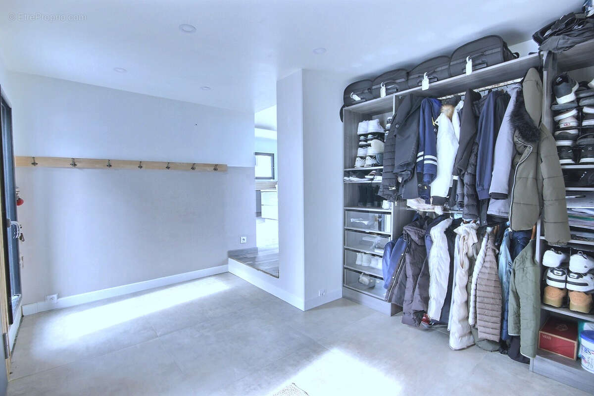 Maison à SERRES-CASTET