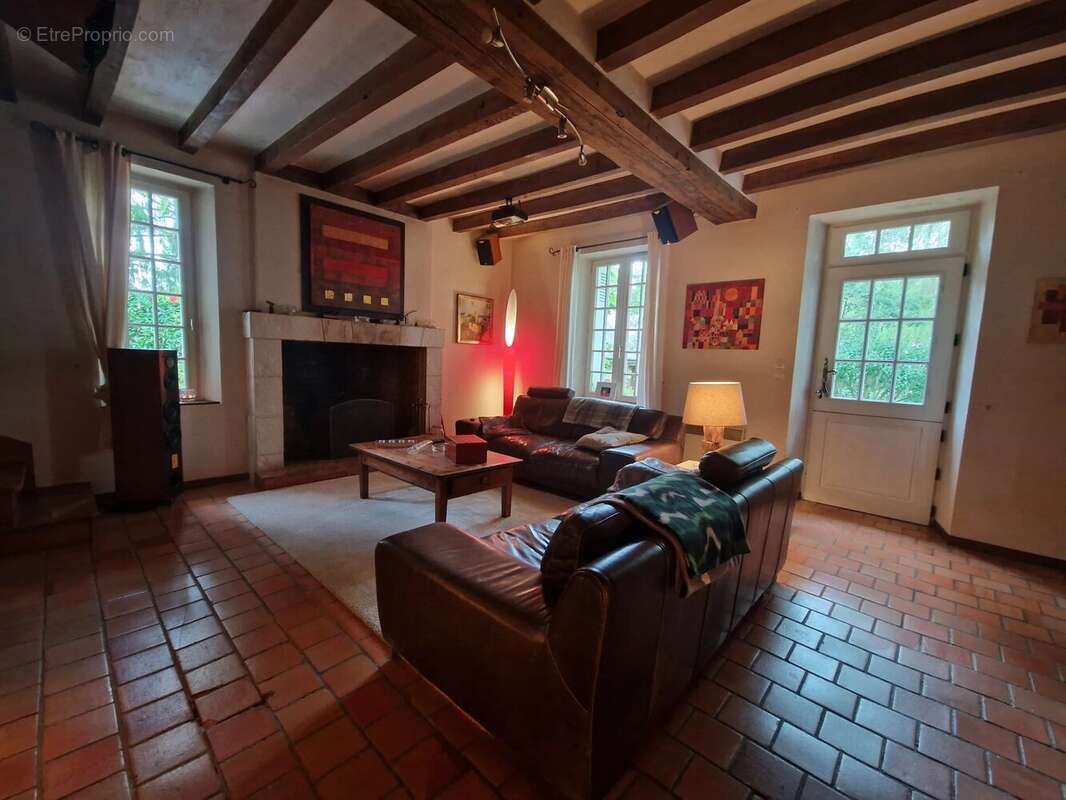 Maison à COURCELLES-DE-TOURAINE