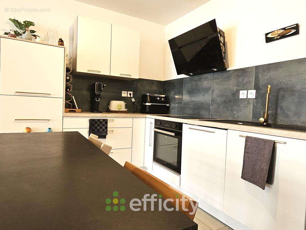 Appartement à MARSEILLE-9E