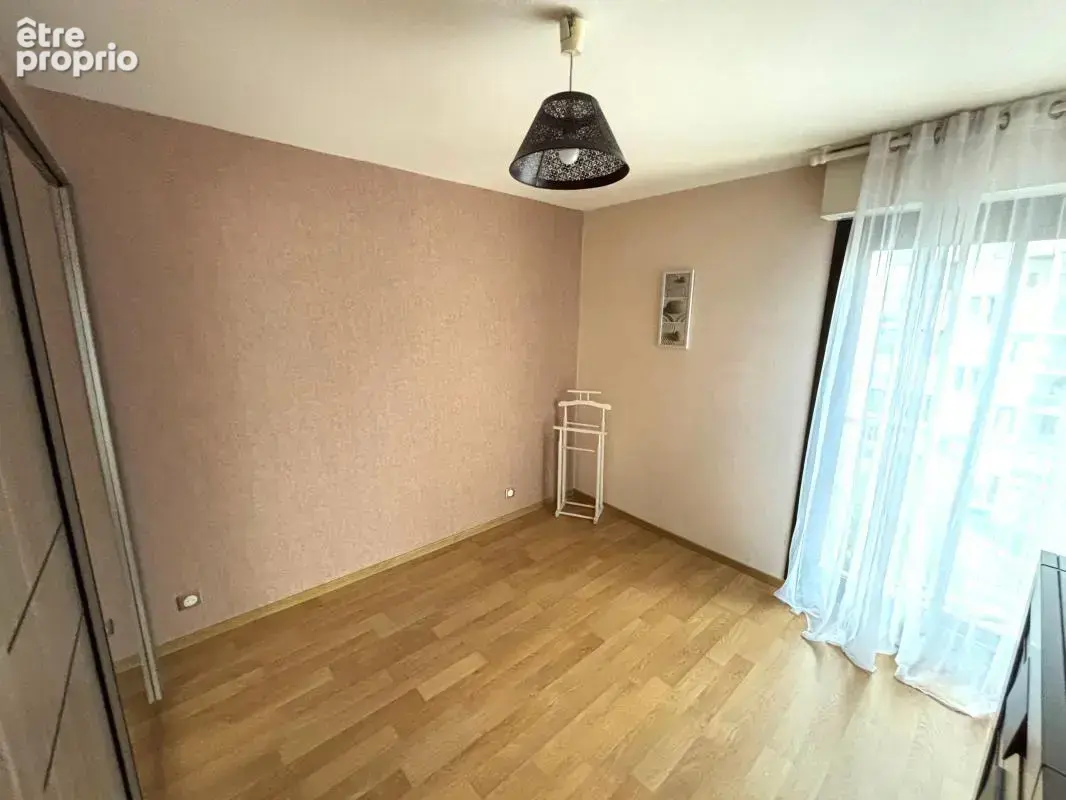 Résidence sécurisée – Appartement T3 de 69 m² avec Balcon, Cave et Parking - photo 4