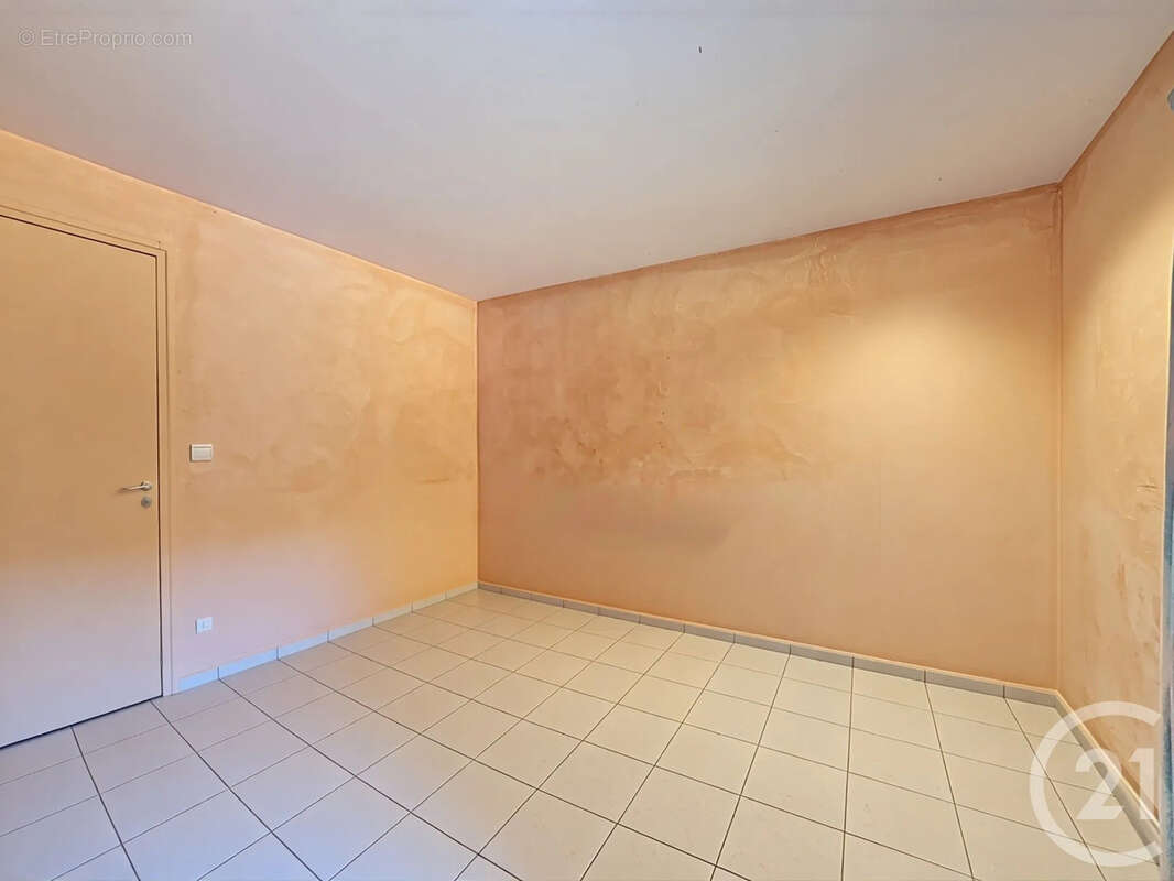 Appartement à NANDY
