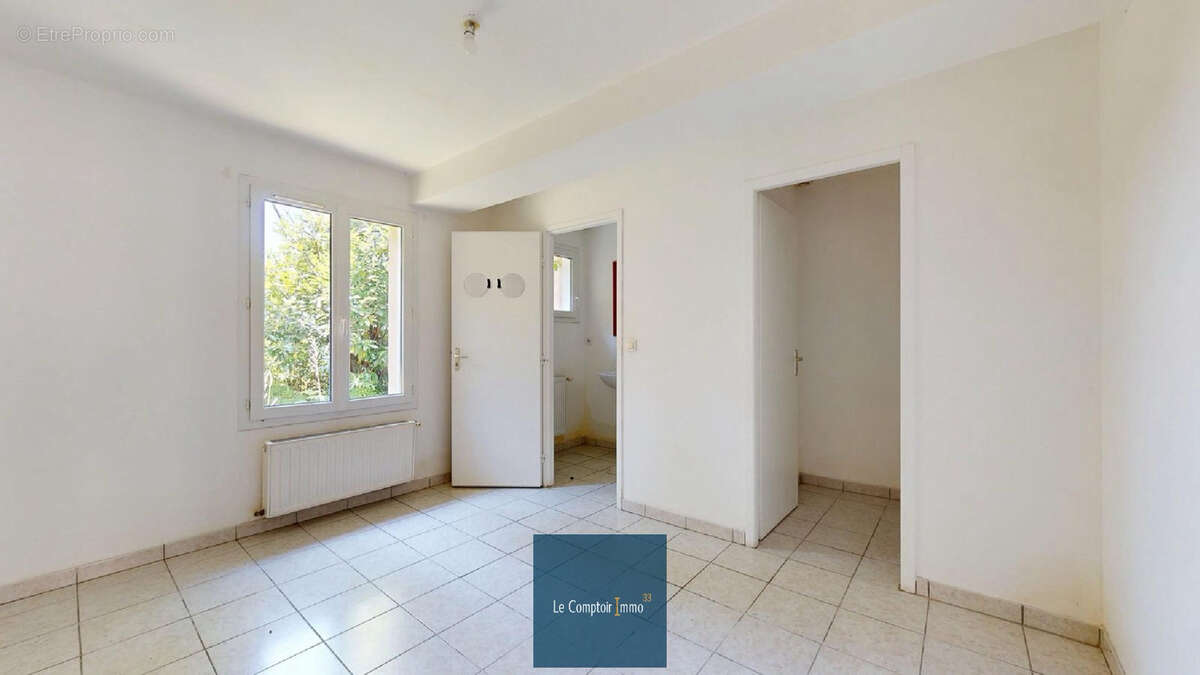 Maison proche du centre - photo 7