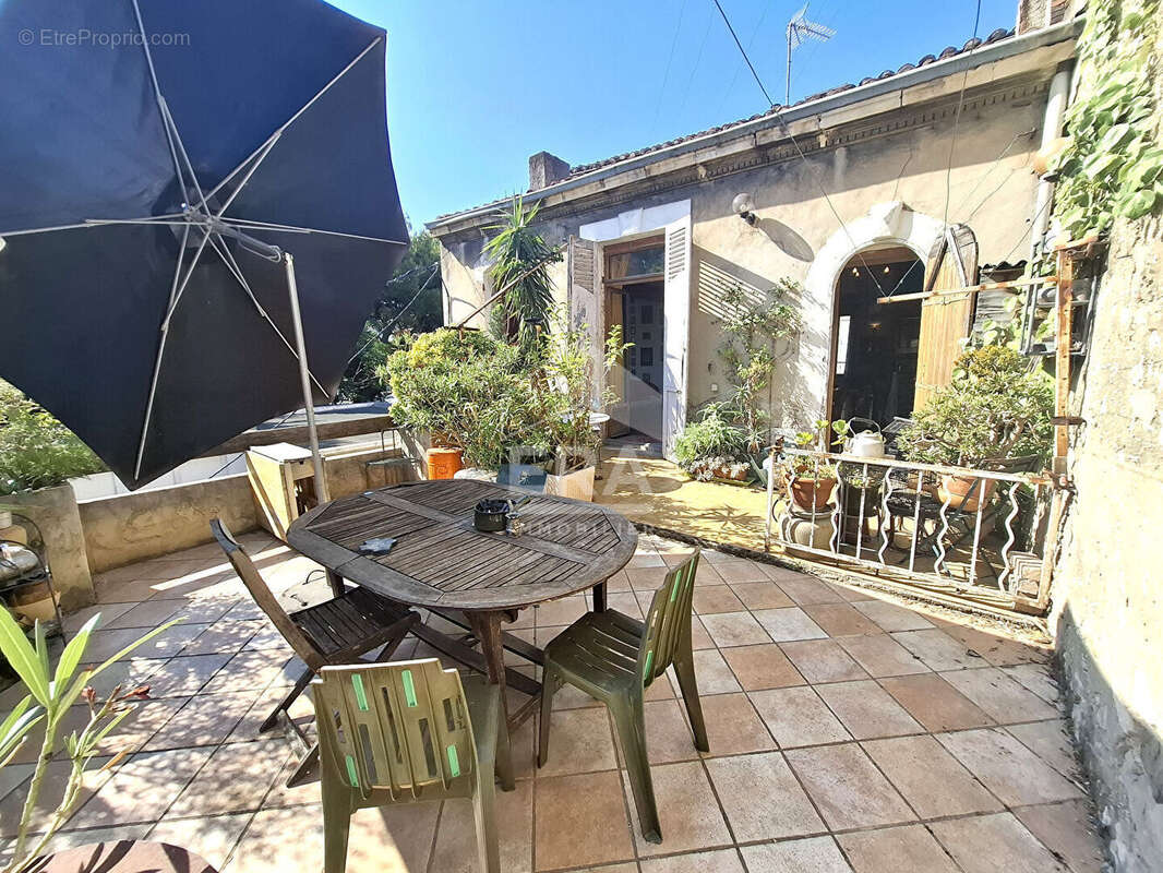 Appartement à MARSEILLE-10E