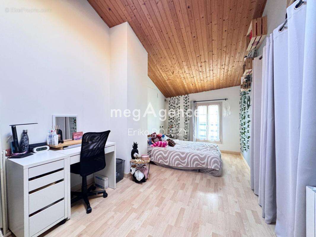 Maison à LES HERBIERS