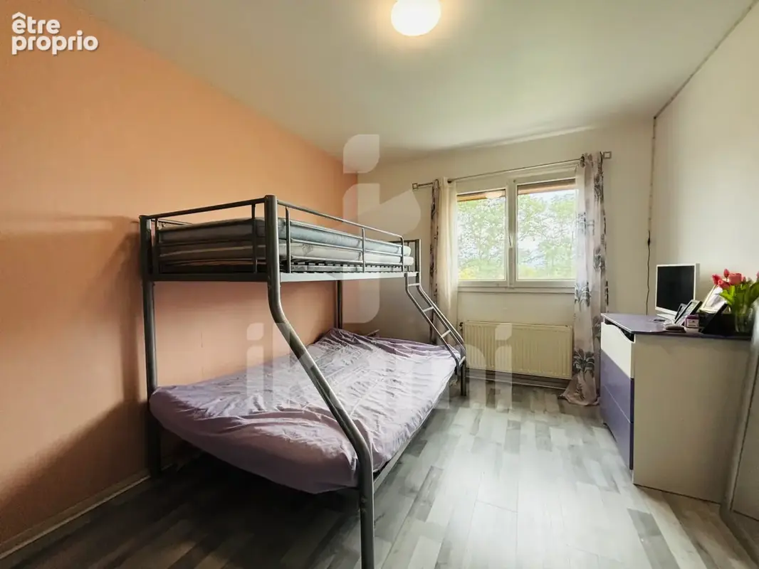Maison 4 pièces - 3 chambres - Entièrement rénovée - Jardin sans vis à vis - photo 7