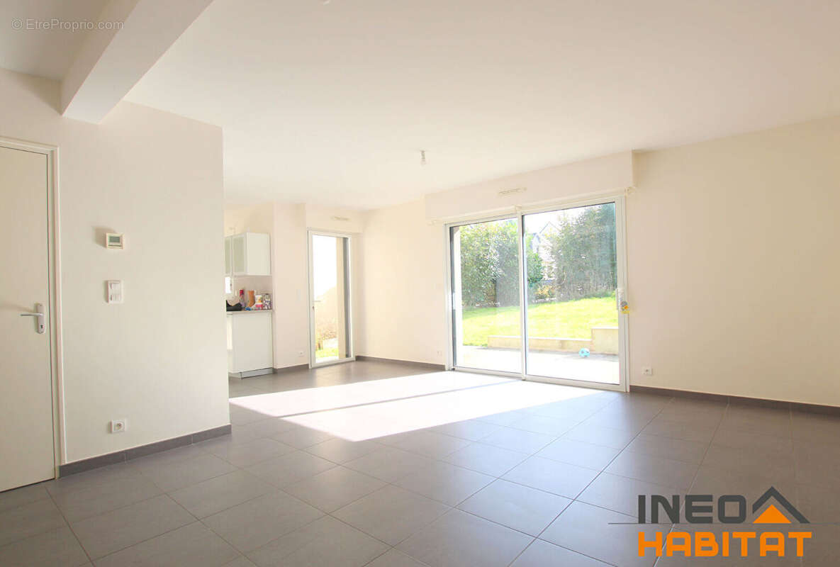 Maison à SAINT-ARMEL