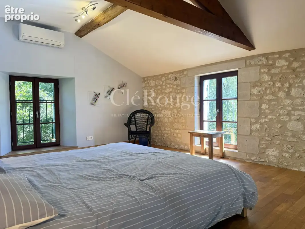 À 10 minutes d'Eymet – Belle propriété en pierre avec piscine, grange et 3,7 hectares - photo 16