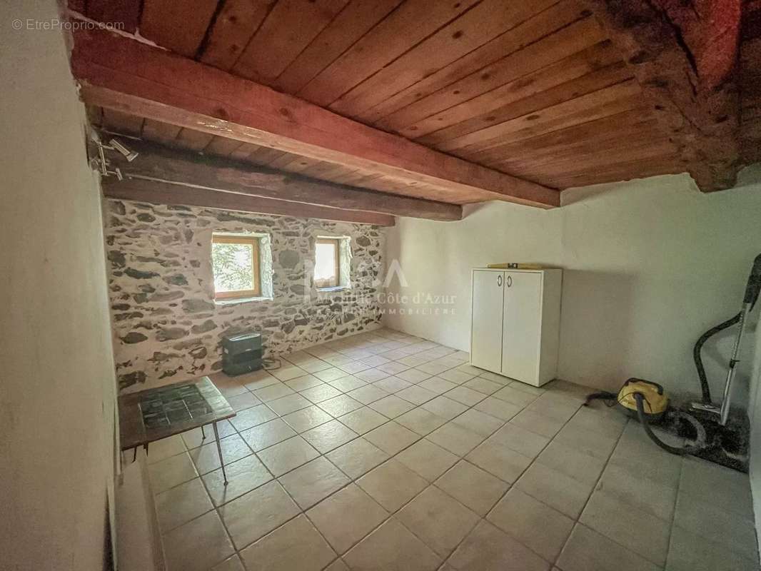 Maison à SAINT-ETIENNE-DE-TINEE