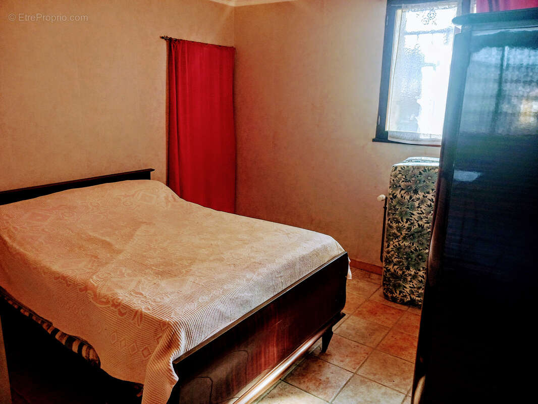 Maison à SAINT-PAUL-LE-JEUNE