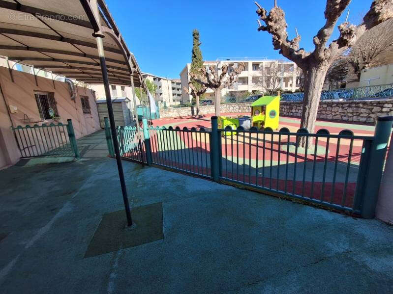 Appartement à LE CASTELLET