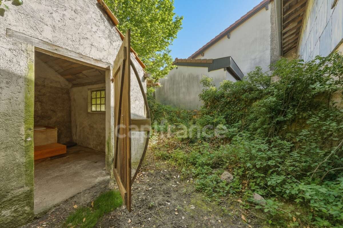 Maison à vendre 5 pièces PERON (01) - photo 26