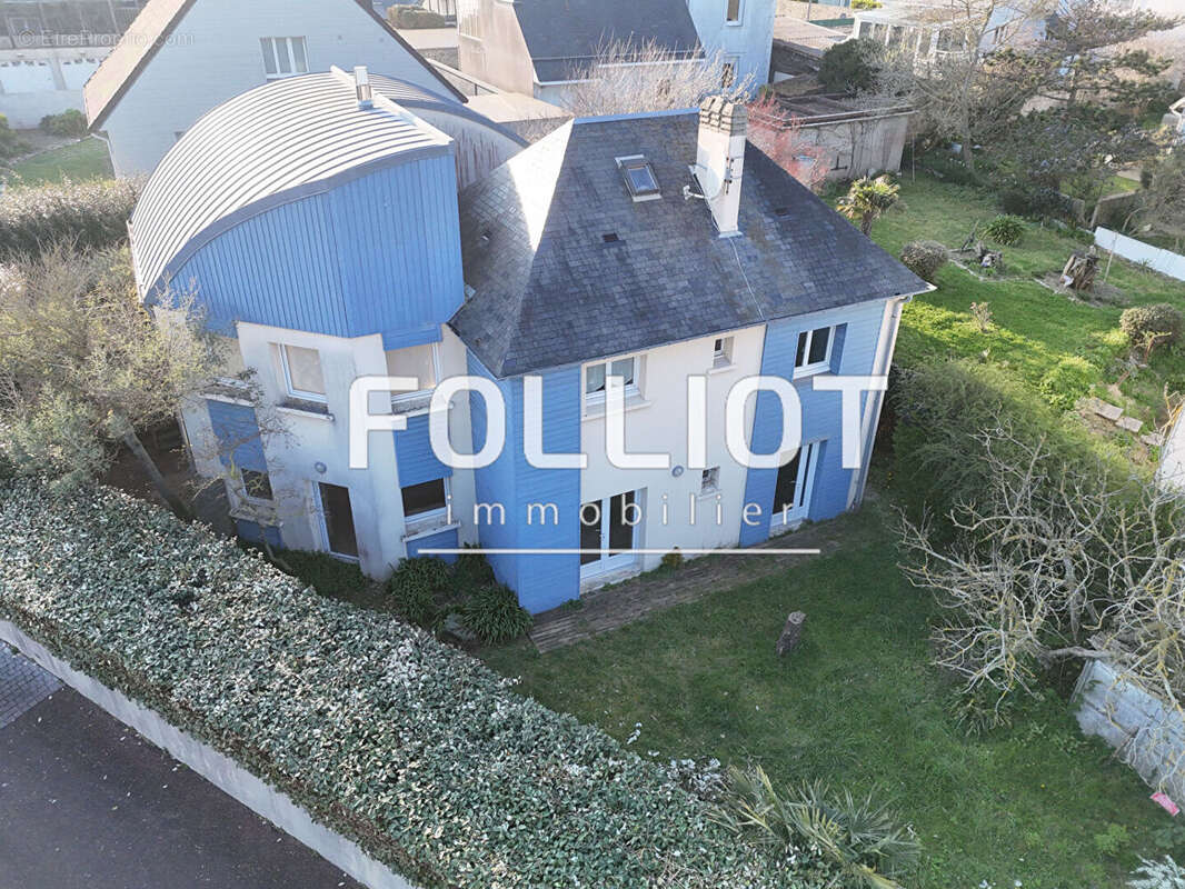 Maison à AGON-COUTAINVILLE