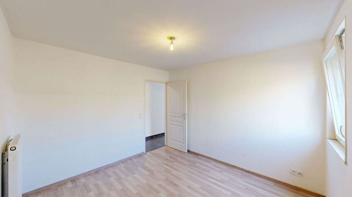 Appartement T2 avec exceptionnelle terrasse ? Quartier des Tilleroyes - photo 4