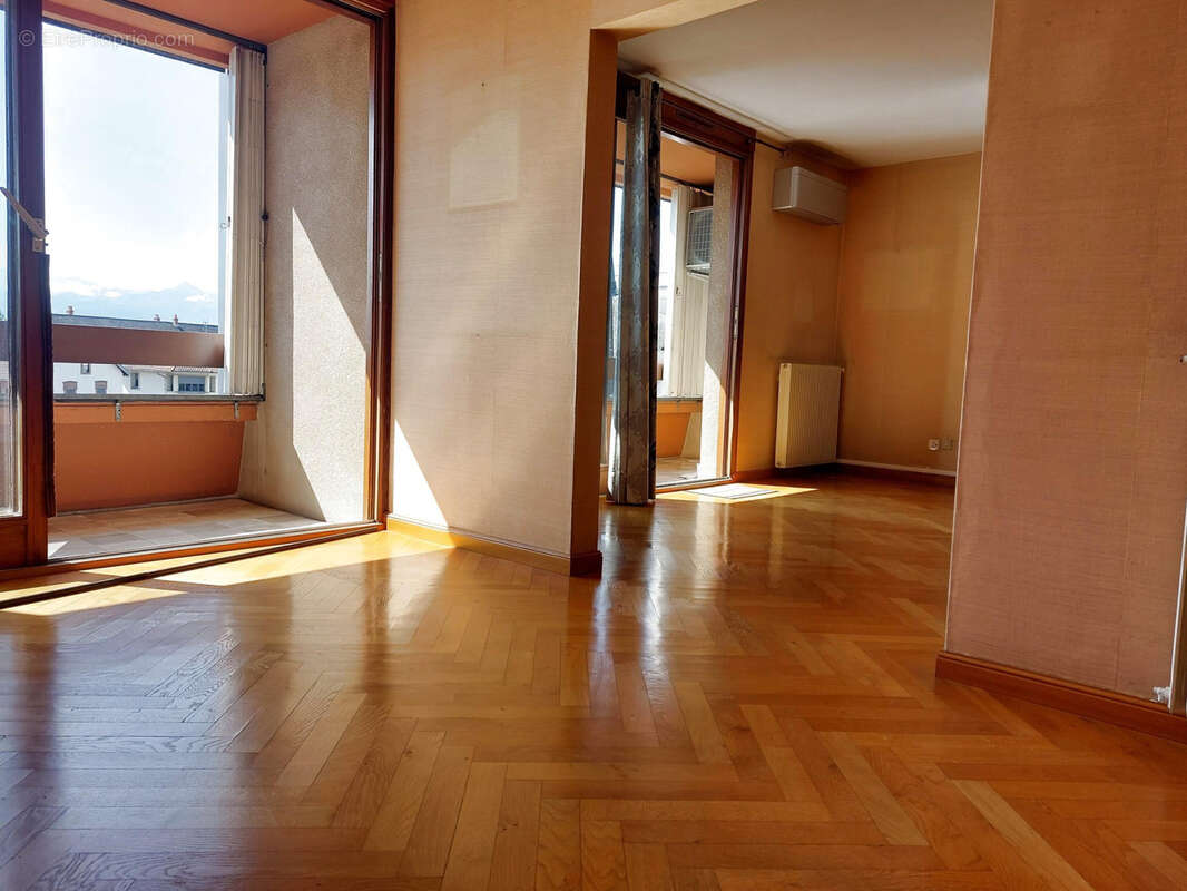 Appartement à TARBES