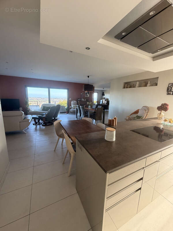 Villa contemporaine d’exception de 208m2   Vue panoramique, calme absolu et prestations haut de gamme - photo 14
