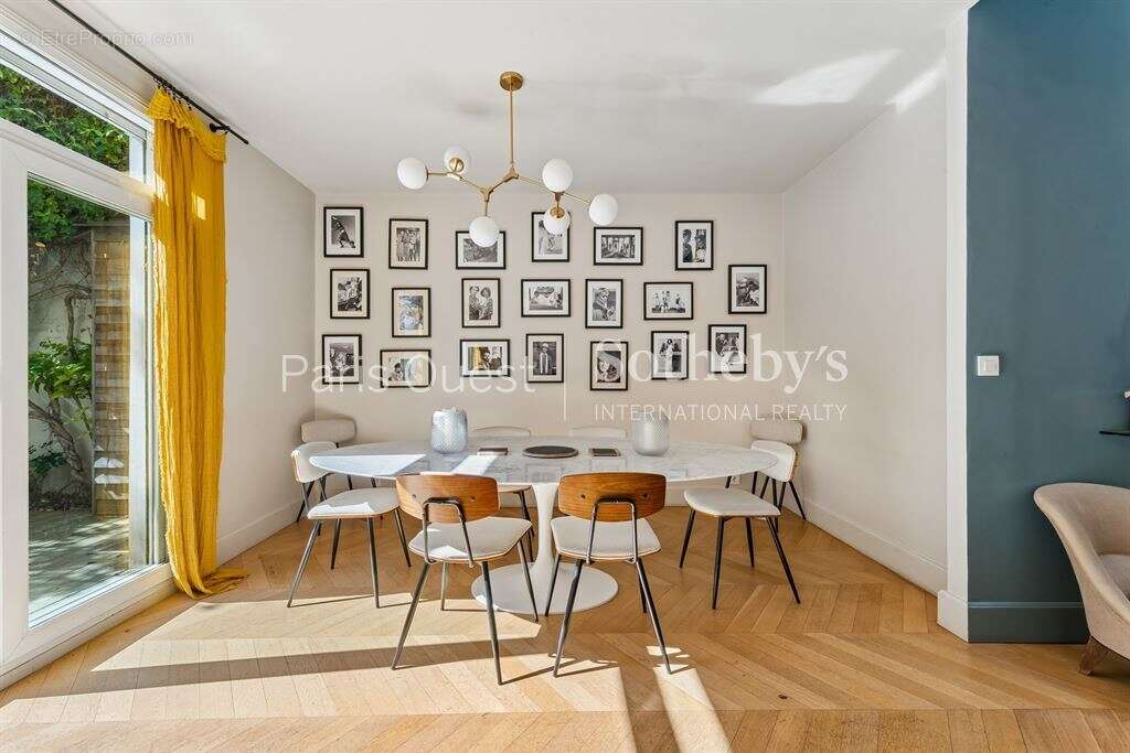 Maison à LEVALLOIS-PERRET