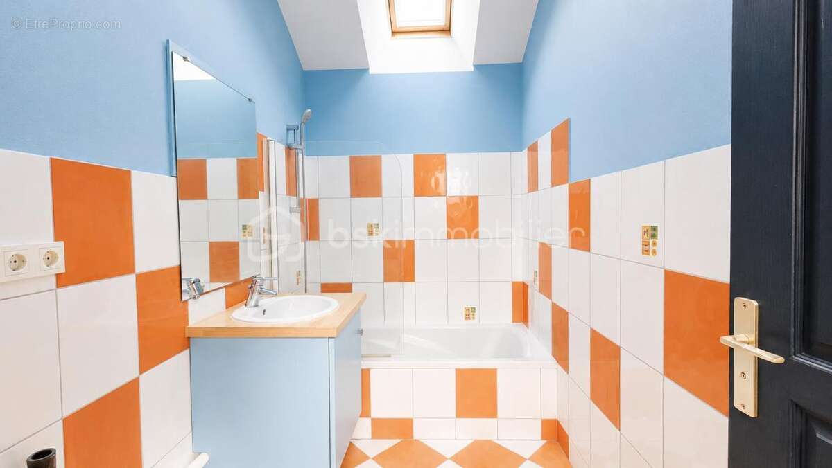 Appartement à FOUGERES