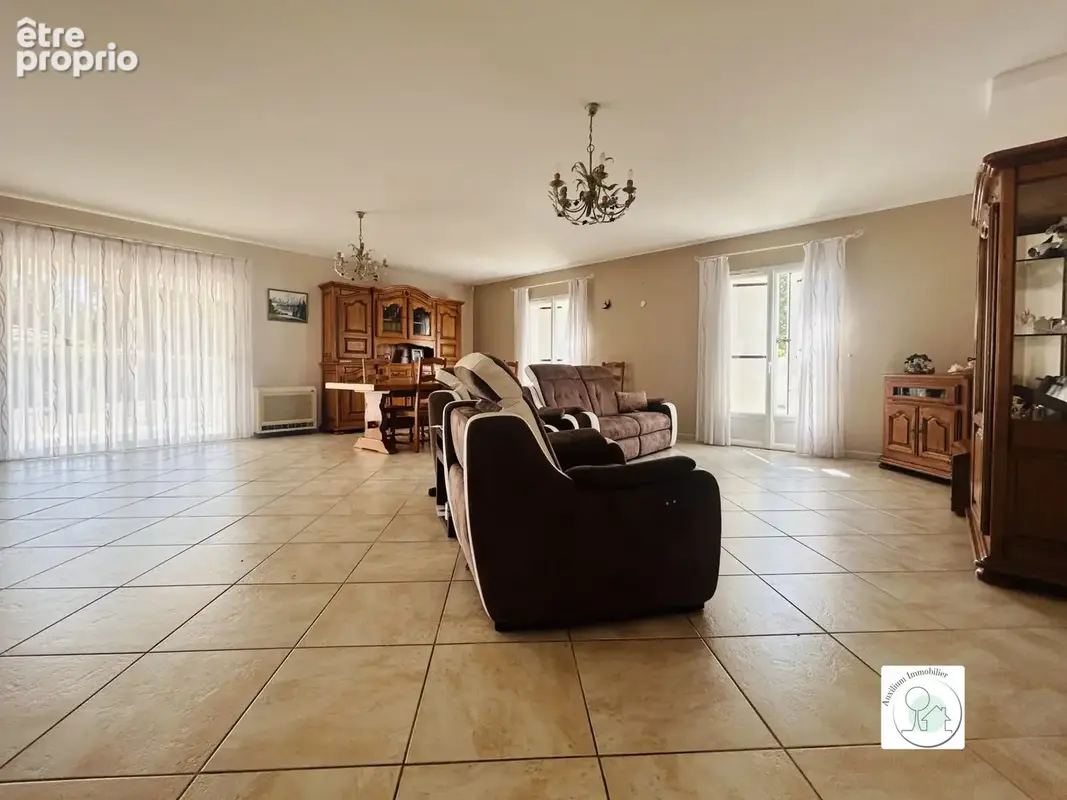 Maison 6 pièces 144 m² à vendre à Saint-Loubes (33450) - photo 4
