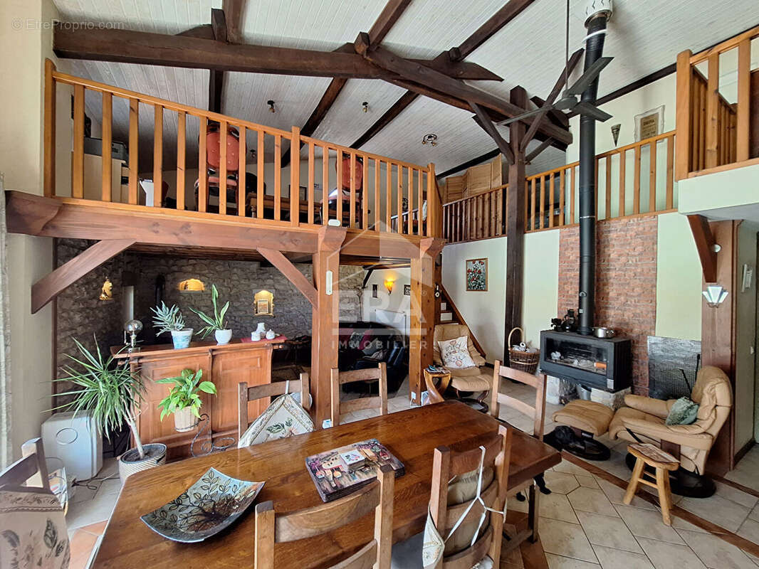 Maison 179m² à montpon-ménestérol - photo 5