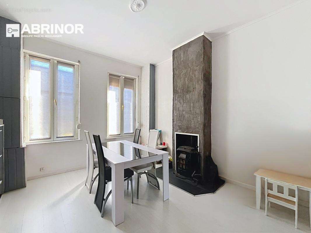 Maison 1930 - 4 Pièces - 112m² Habitables - photo 3