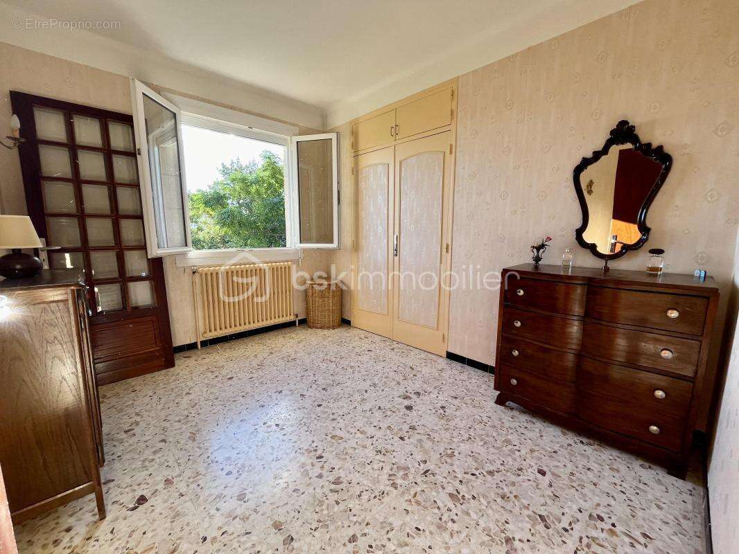 Maison à COURNONTERRAL