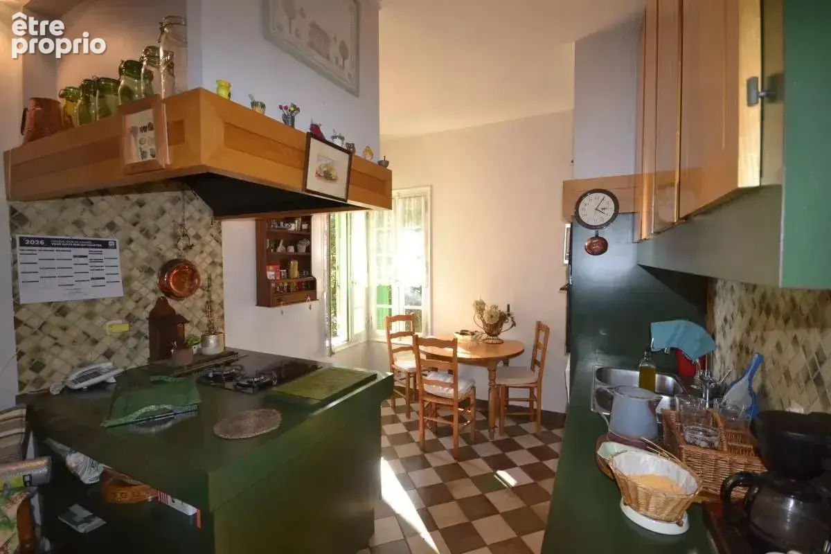 Maison de type villa ancienne en RDC +2 sur parcelles de 4830m2 - photo 5