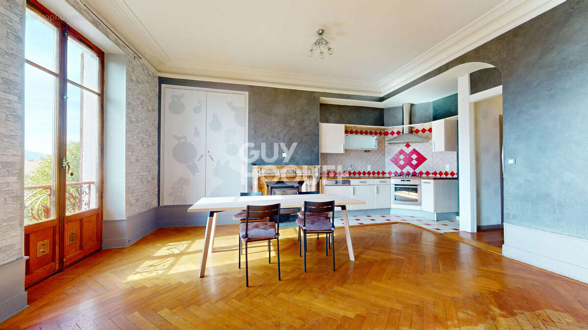 Appartement à AIX-LES-BAINS