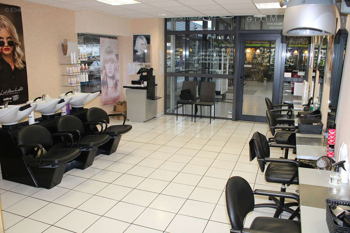 Commerce à TREMUSON