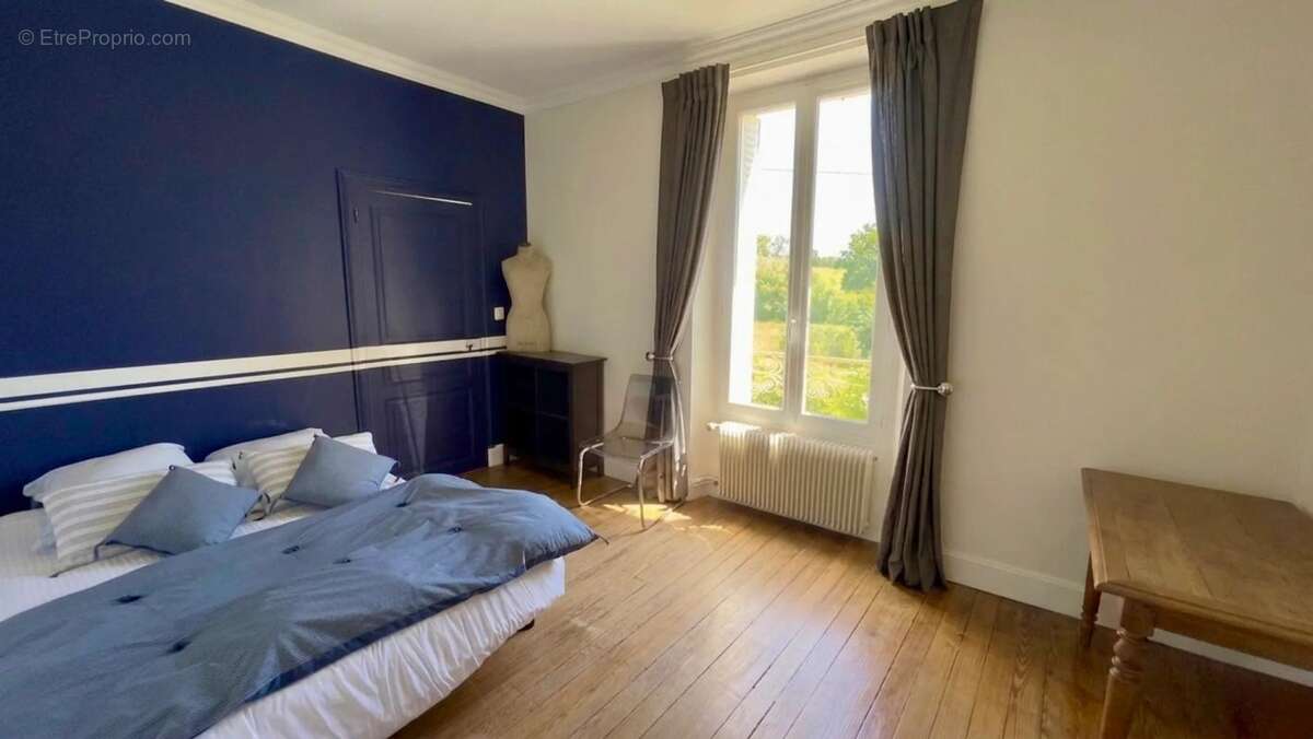Maison de 8 pièces de 215 m² à Aix-Villemaur-Pâlis - photo 13