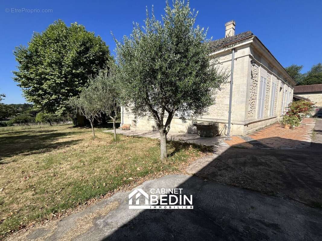 Maison à FARGUES-SAINT-HILAIRE