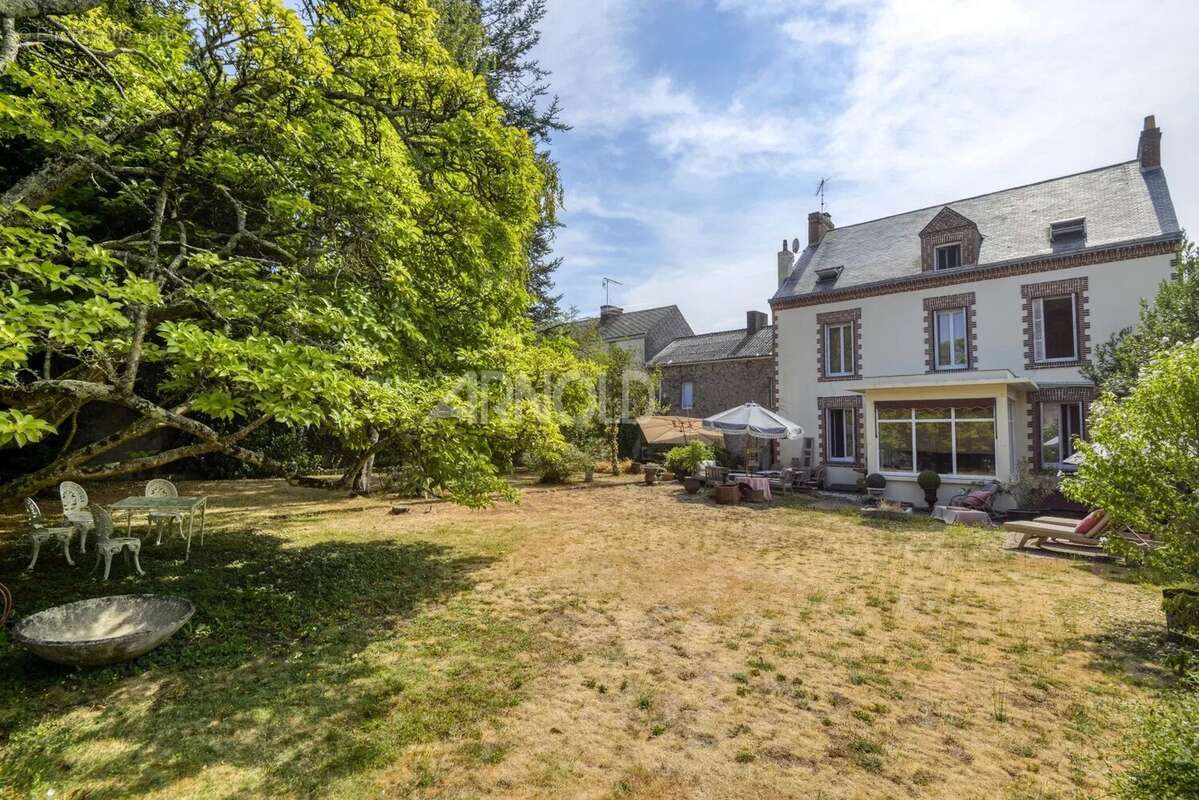 Maison de charme Saint -Etienne De Montluc - photo 22