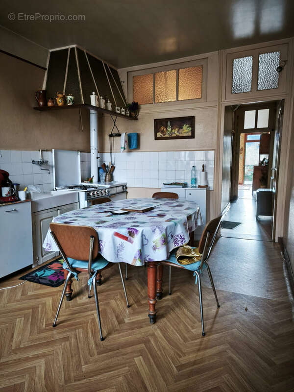 Maison à DORE-L'EGLISE