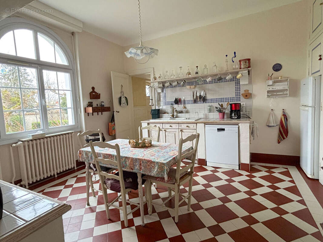 Maison à SAUJON