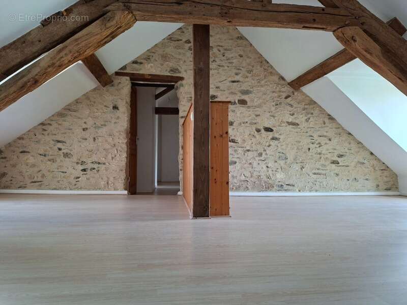 Maison à SOUGE-LE-GANELON