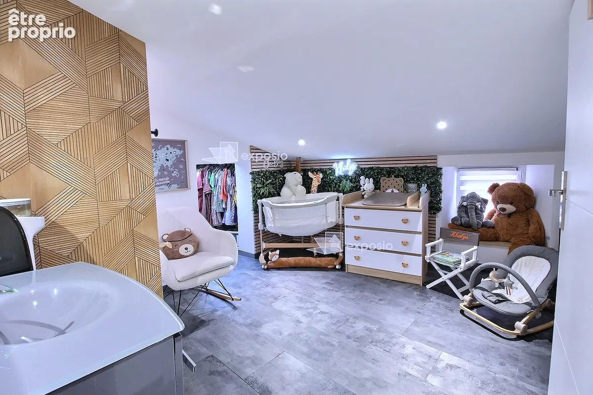 Maison rénovée . Niort Souché . 3 chambres + bureau , garage et terrain - photo 8
