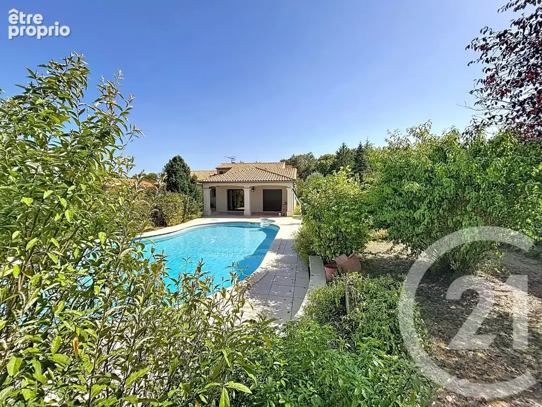 Photo Maison à Garat au prix de 303 160€
