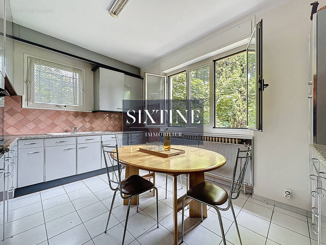 Maison à LE PEAGE-DE-ROUSSILLON