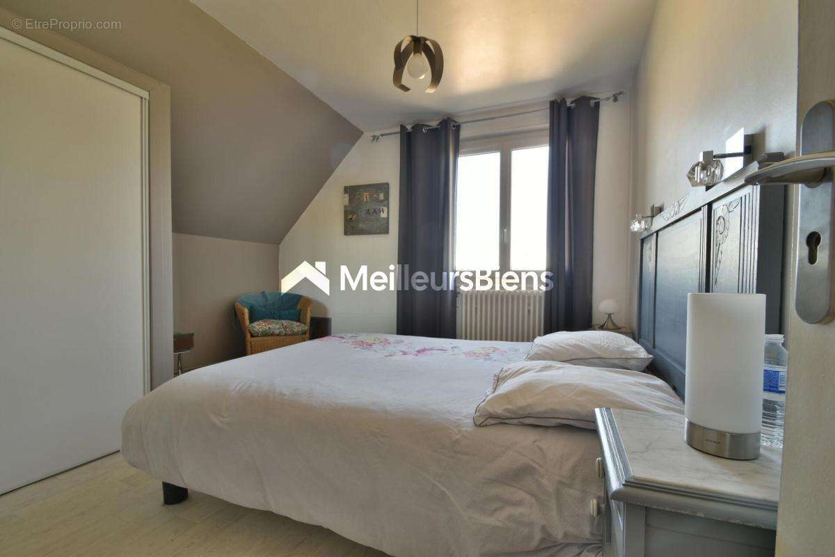 Maison à SAINTE-MAURE