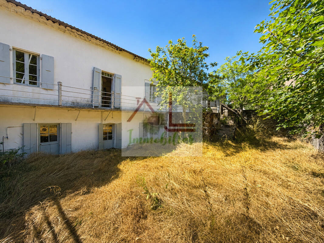 Maison de village de 170 m2 - photo 1