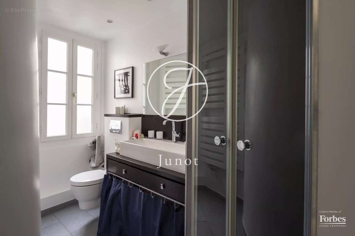 Appartement à PARIS-6E
