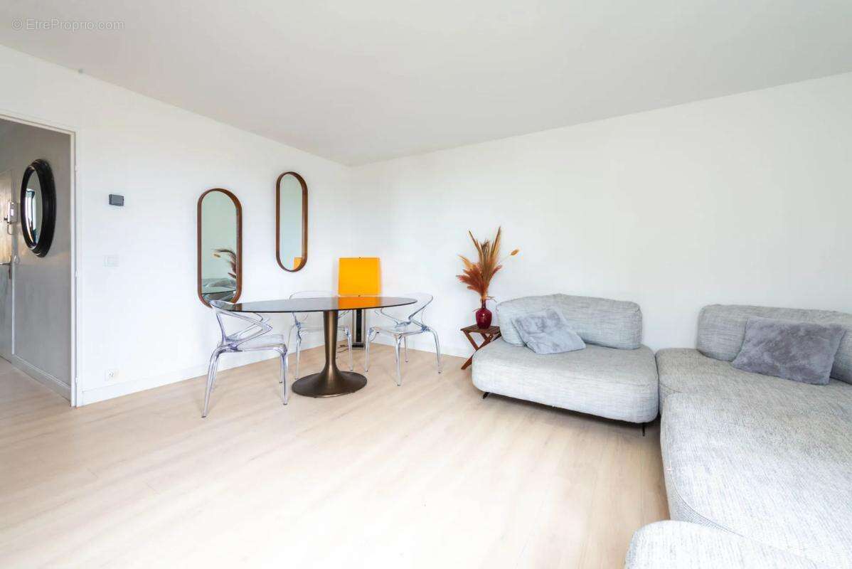 Appartement à MONTIGNY-LE-BRETONNEUX