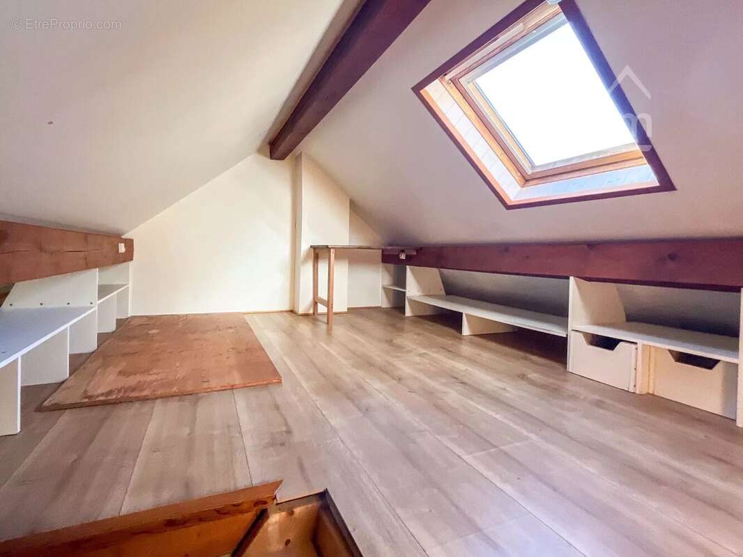 Maison à LA TERRASSE