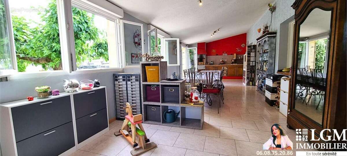 Maison à VILLELAURE