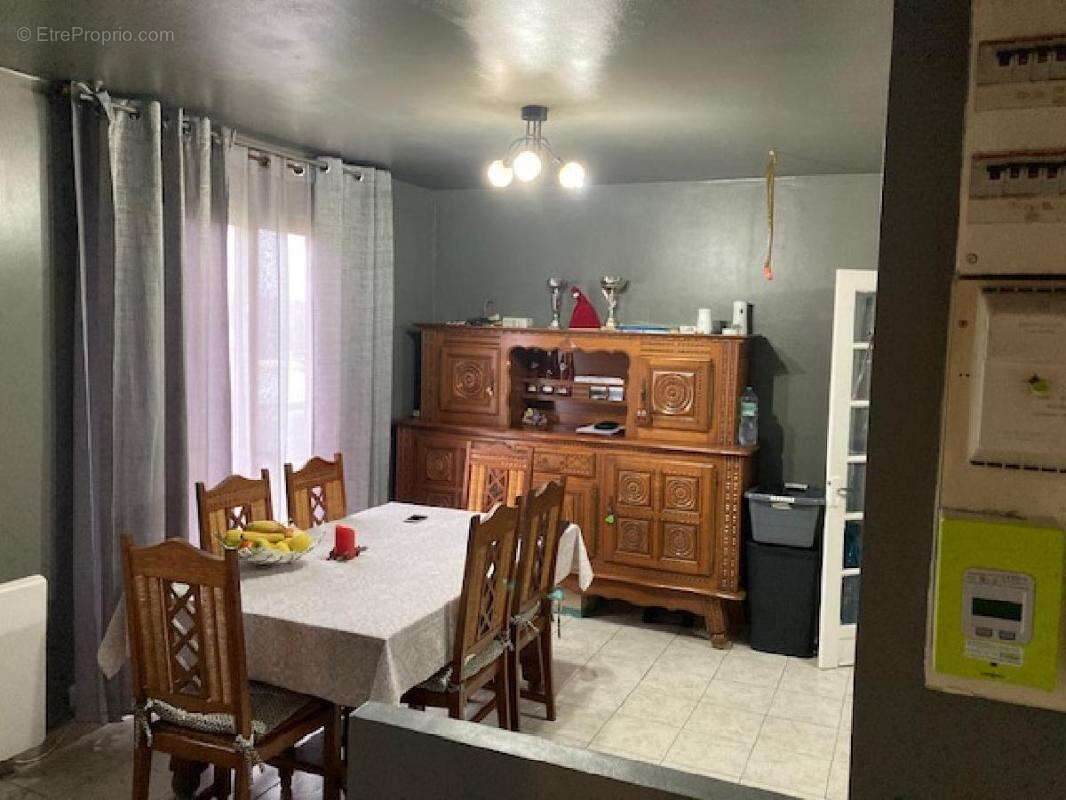 Maison à COUDRAY-AU-PERCHE