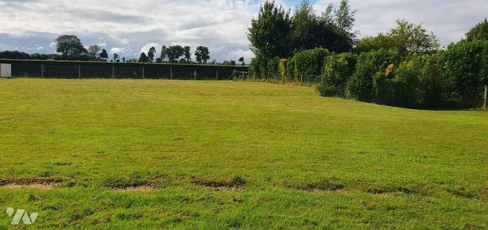 Terrain à FOURMETOT