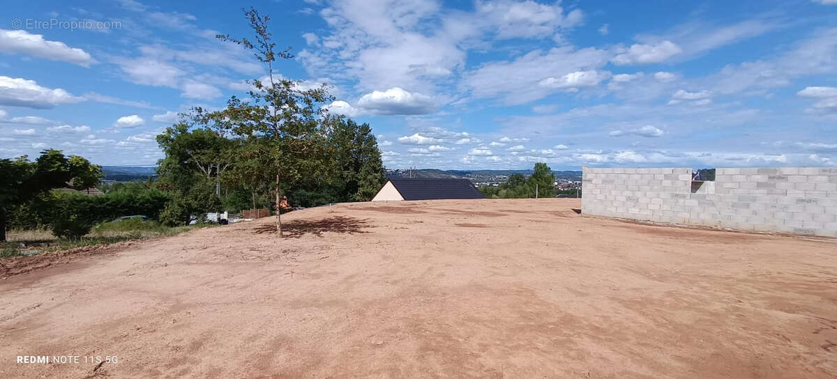 Terrain à BRIVE-LA-GAILLARDE